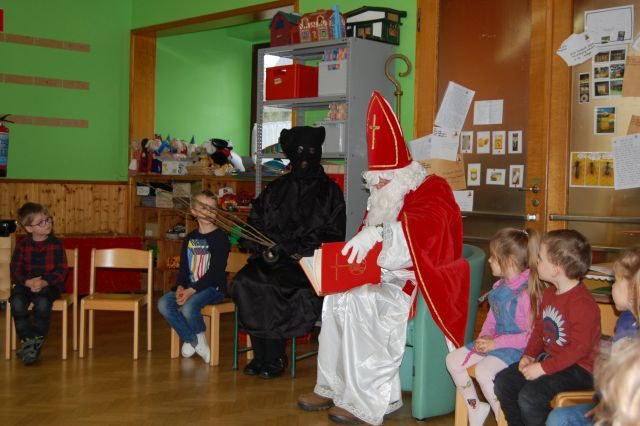 Zum Glück hat der Nikolaus einen Schlitten mit Kufen! – Gemeindeschulen