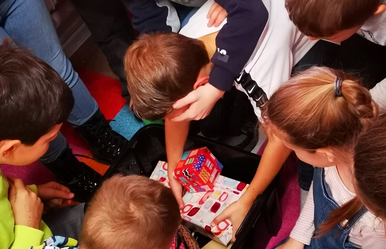  Geburtstagskiste – Gemeindeschulen Bildidee 